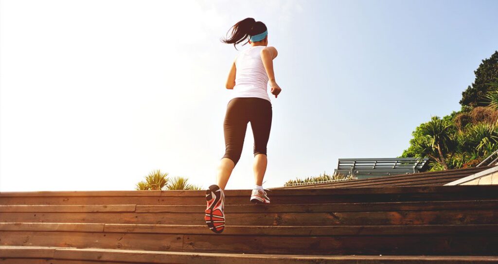 Person performing functional strength exercises designed to improve everyday movement, balance, and overall fitness in 2026.